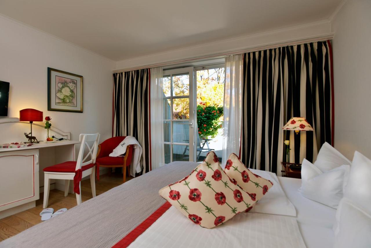 Romantik Hotel & Restaurant Hirsch Sonnenbühl Exterior foto